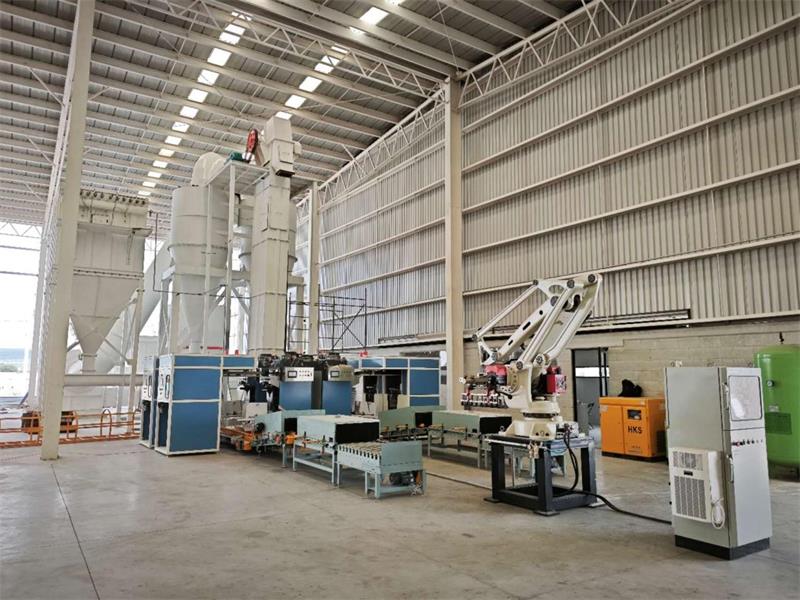 El molino de alta presión MOLIDORA modelo MTW175 se completó la instalación en México